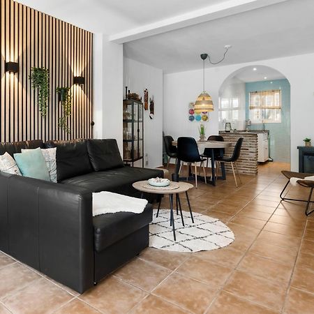 Beachfront Calahonda Apartment By Costarentals - Ref 89 Sitio de Calahonda 外观 照片