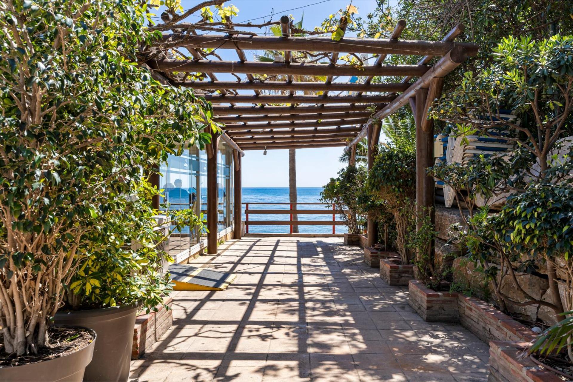 Beachfront Calahonda Apartment By Costarentals - Ref 89 Sitio de Calahonda 外观 照片