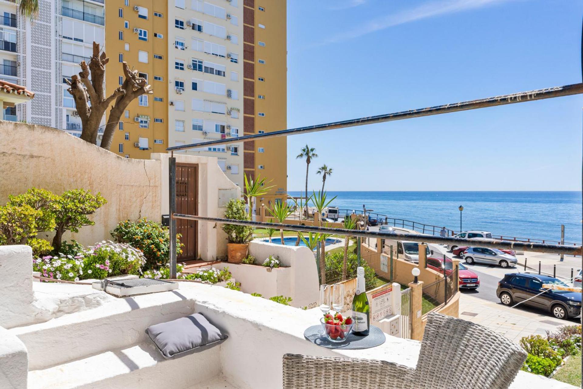 Beachfront Calahonda Apartment By Costarentals - Ref 89 Sitio de Calahonda 外观 照片